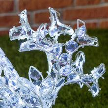 Carica l'immagine nel visualizzatore di Gallery, Renna che bruca l'erba, h. 50 cm, led bianco freddo