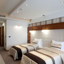 Carica l'immagine nel visualizzatore di Gallery, V-TAC PORTAFARETTO ORIENTABILE DA INCASSO PER LAMPADINE GU10 E GU5.3