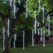 Carica l'immagine nel visualizzatore di Gallery, Cascata di luci a 3 nastri, 288 led bianco freddo