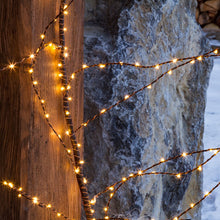 Carica l'immagine nel visualizzatore di Gallery, Ramo decorativo marrone 3 m, 504 micro led bianco caldo