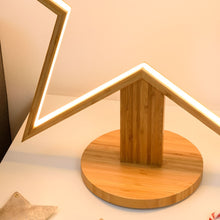 Carica l'immagine nel visualizzatore di Gallery, Stella con base in legno naturale, 75 cm, led bianco caldo