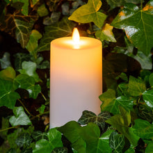 Carica l'immagine nel visualizzatore di Gallery, Candela solare bianca 11 o 14 cm, led bianco caldo
