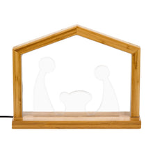Carica l'immagine nel visualizzatore di Gallery, Natività Plexi in legno naturale, 23,5 cm, led bianco caldo