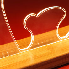 Carica l'immagine nel visualizzatore di Gallery, Natività Plexi in legno naturale, 23,5 cm, led bianco caldo