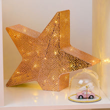 Carica l'immagine nel visualizzatore di Gallery, Stella inclinata color champagne o rame Ø 33 cm, led bianco caldo