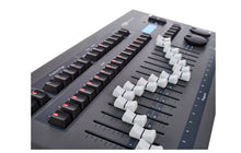 Carica l'immagine nel visualizzatore di Gallery, Showtec SM-16/2 FX