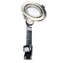 Cargar imagen en el visor de la galería, V-TAC SUPER SAVER PACK CONFEZIONE 3 FARETTI LED GU10 5W CON PORTAFARETTI ORIENTABILI