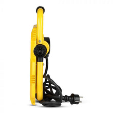 Carica l'immagine nel visualizzatore di Gallery, V-TAC FARO LED SMD 50W PORTATILE CON STAFFA E CAVO DI ALIMENTAZIONE SCHUKO