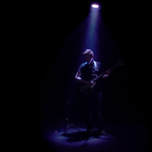 Cargar imagen en el visor de la galería, Cameo Flat PAR RGB 10 IR white