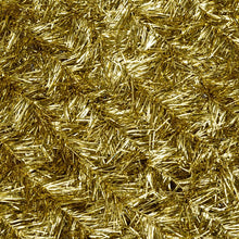 Carica l'immagine nel visualizzatore di Gallery, Carpet di finto pino oro metallico professionale h. 1 x 5m, maglia 5 x 5 cm, uso interno