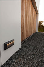 Carica l'immagine nel visualizzatore di Gallery, SEGNAPASSO LED A MONTAGGIO SUPERFICIALE LUCE INDIRETTA 10,5W PER ESTERNO