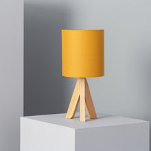 Carica l'immagine nel visualizzatore di Gallery, LAMPADA DA TAVOLO TRIO