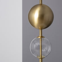 Carica l'immagine nel visualizzatore di Gallery, LAMPADA DA TAVOLO SHAPE