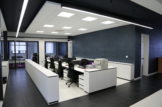 ILLUMINAZIONE PER L’UFFICIO: cosa e perche' scegliere i prodotti.