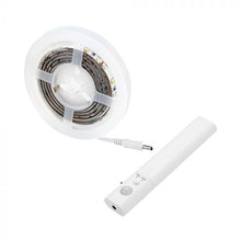 Carica l&#39;immagine nel visualizzatore di Gallery, OFFERTA  STRISCIA LED 2,4W A BATTERIA CON SENSORE IP65 &lt;BR&gt;&lt;font face=&quot;Times New Roman&quot; size=&quot;5&quot; color=&quot;#ff0000&quot;&gt;TRASPORTO INCLUSO&lt;/font&gt;
