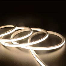 Carica l&#39;immagine nel visualizzatore di Gallery, V-TAC LED NEON FLEX STRIPLIGHT 8W/M 24V IP65 CRI≥90 BIANCO
