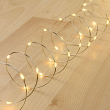 Carica l&#39;immagine nel visualizzatore di Gallery, Catena argento a batteria 3,9 m, 40 MICROLED bianco caldo
