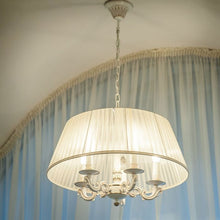 Carica l&#39;immagine nel visualizzatore di Gallery, V-TAC LAMPADINA LED E14 5,5W CANDELA
