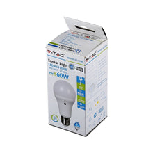 Carica l&#39;immagine nel visualizzatore di Gallery, V-TAC LAMPADINA LED E27 9W BULB A60 CON SENSORE CREPUSCOLARE
