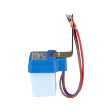 Carica l&#39;immagine nel visualizzatore di Gallery, V-TAC SENSORE FOTOCELLULA CREPUSCOLARE IP44 PER LAMPADINE
