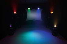 Carica l&#39;immagine nel visualizzatore di Gallery, Eurolite LED 7C-7 Silent Slim Spot
