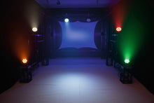 Carica l&#39;immagine nel visualizzatore di Gallery, Eurolite LED 7C-7 Silent Slim Spot
