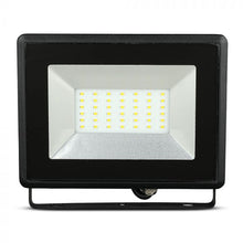 Carica l&#39;immagine nel visualizzatore di Gallery, V-TAC E-SERIES FARO LED SMD 30W ULTRA SOTTILE DA ESTERNO
