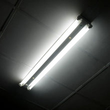 Cargar imagen en el visor de la galería, V-TAC PLAFONIERA DOPPIA CON 2 TUBI LED NANO PLASTIC T8 G13 18W 120CM CHIP SAMSUNG
