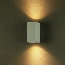 Carica l&#39;immagine nel visualizzatore di Gallery, V-TAC PORTALAMPADA DOPPIO WALL LIGHT DA MURO PER 2 LAMPADINE GU10 IP44
