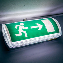 Carica l&#39;immagine nel visualizzatore di Gallery, V-TAC LAMPADA LED D&#39;EMERGENZA ANTI BLACK OUT GRADO PROTEZIONE IP65
