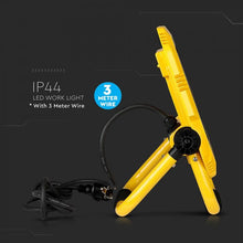 Carica l&#39;immagine nel visualizzatore di Gallery, V-TAC FARO LED SMD 50W PORTATILE CON STAFFA E CAVO DI ALIMENTAZIONE SCHUKO
