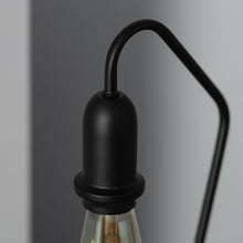 Carica l&#39;immagine nel visualizzatore di Gallery, LAMPADA DA TAVOLO REGINALD
