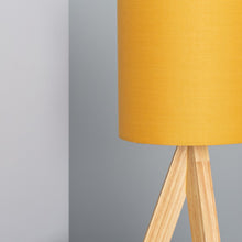 Cargar imagen en el visor de la galería, LAMPADA DA TAVOLO TRIO
