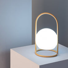 Carica l&#39;immagine nel visualizzatore di Gallery, LAMPADA DA TAVOLO HOLD
